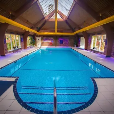 Factors House - A Comfy Cottage In Countryside Park With Wifi And Access To Bar And Pool Perth Esterno foto