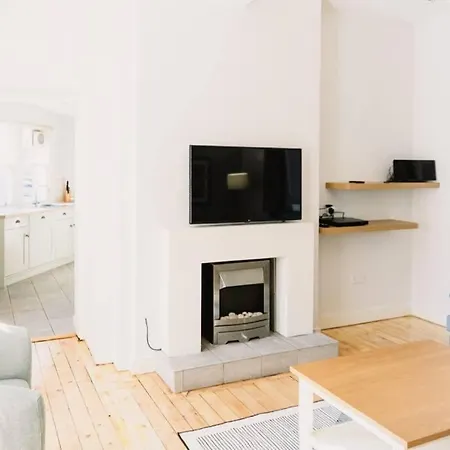 Factors House - A Comfy Cottage In Countryside Park With Wifi And Access To Bar And Pool Perth Esterno foto