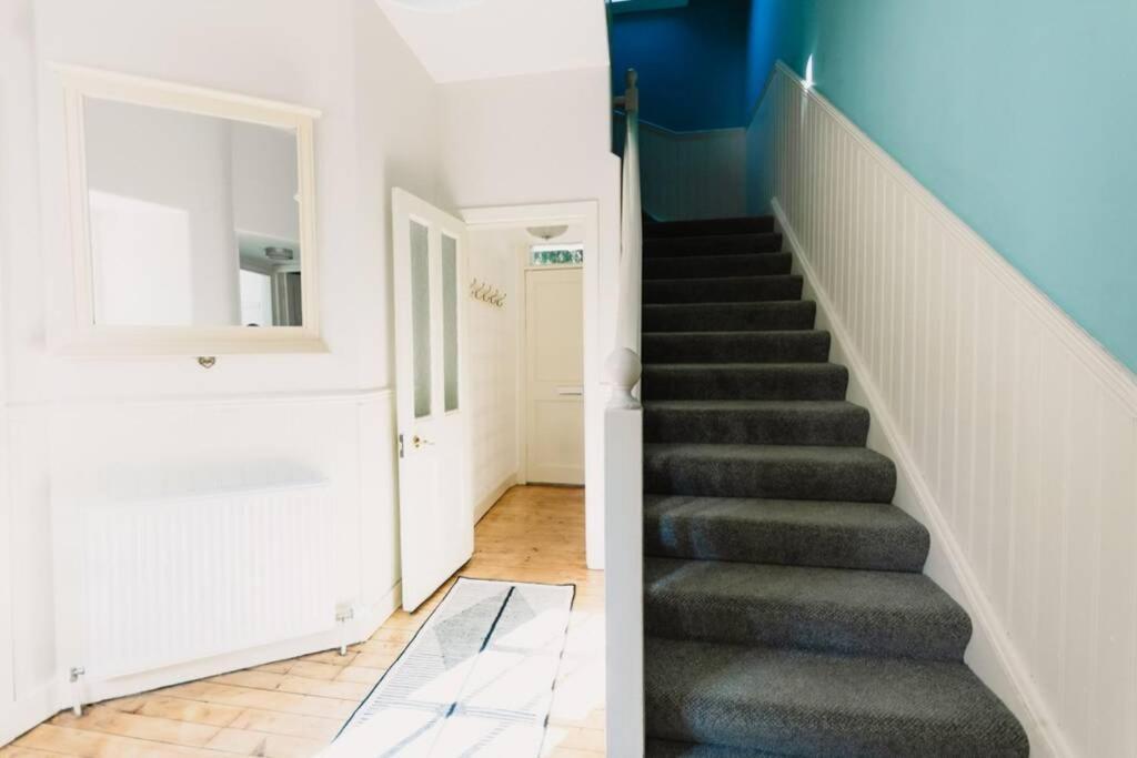 Factors House - A Comfy In Countryside Park With Wifi And Access To Bar And Pool Casa vacanze Perth