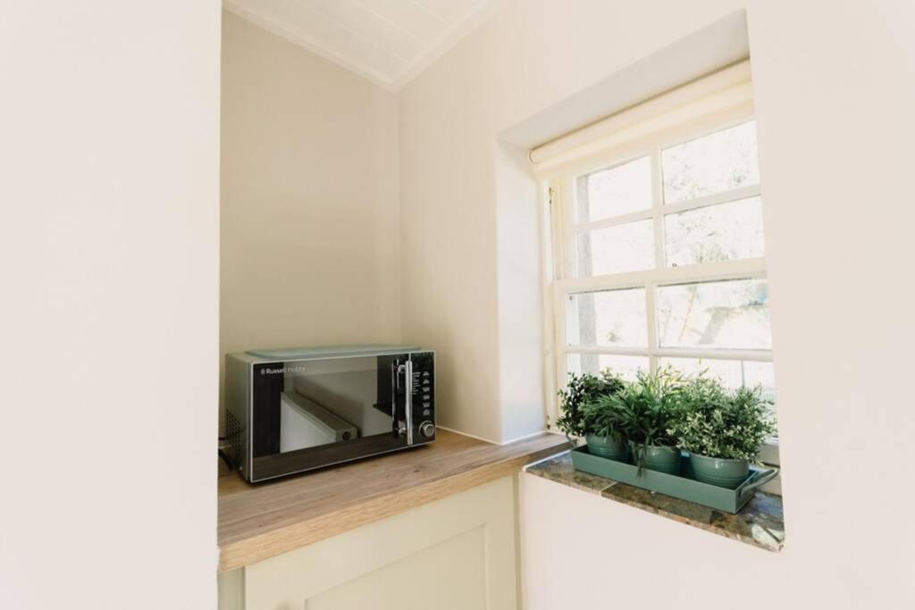 Factors House - A Comfy In Countryside Park With Wifi And Access To Bar And Pool * Perth